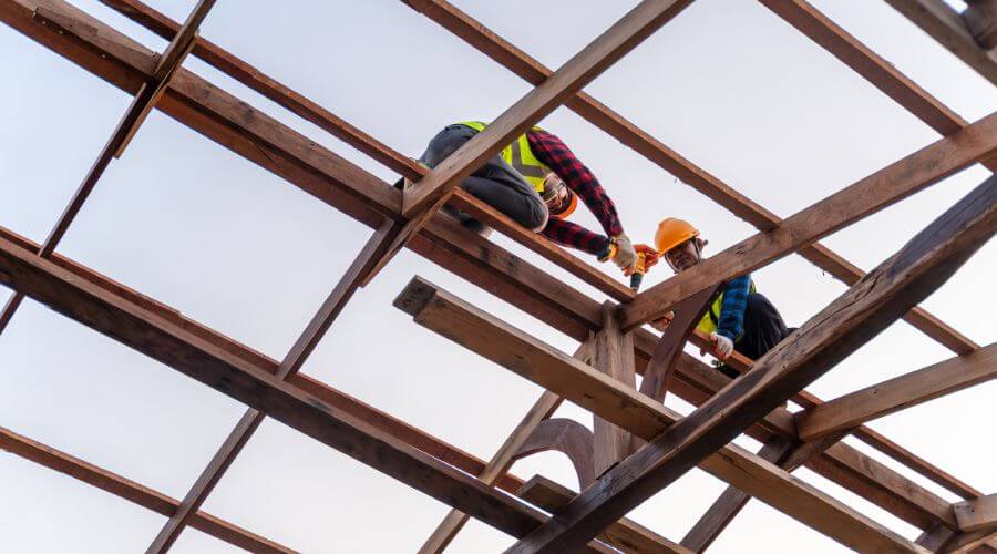 Professional gutter cleaning services in Bridgeport, TX